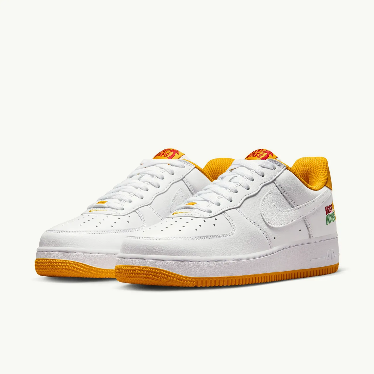 AIR FORCE 1 LOW RETRO QS WHITE UNIVERSITY GOLD