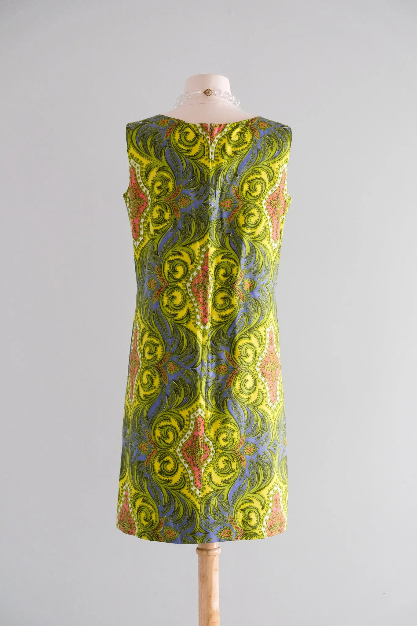 Amazing 1960's Paisley Printed Cotton Shift Dress / Sz M