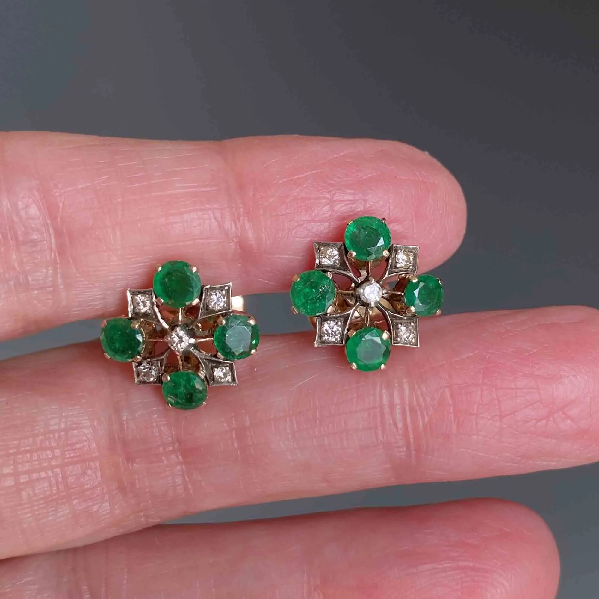 Art Deco Design Emerald & Diamond Stud Earrings