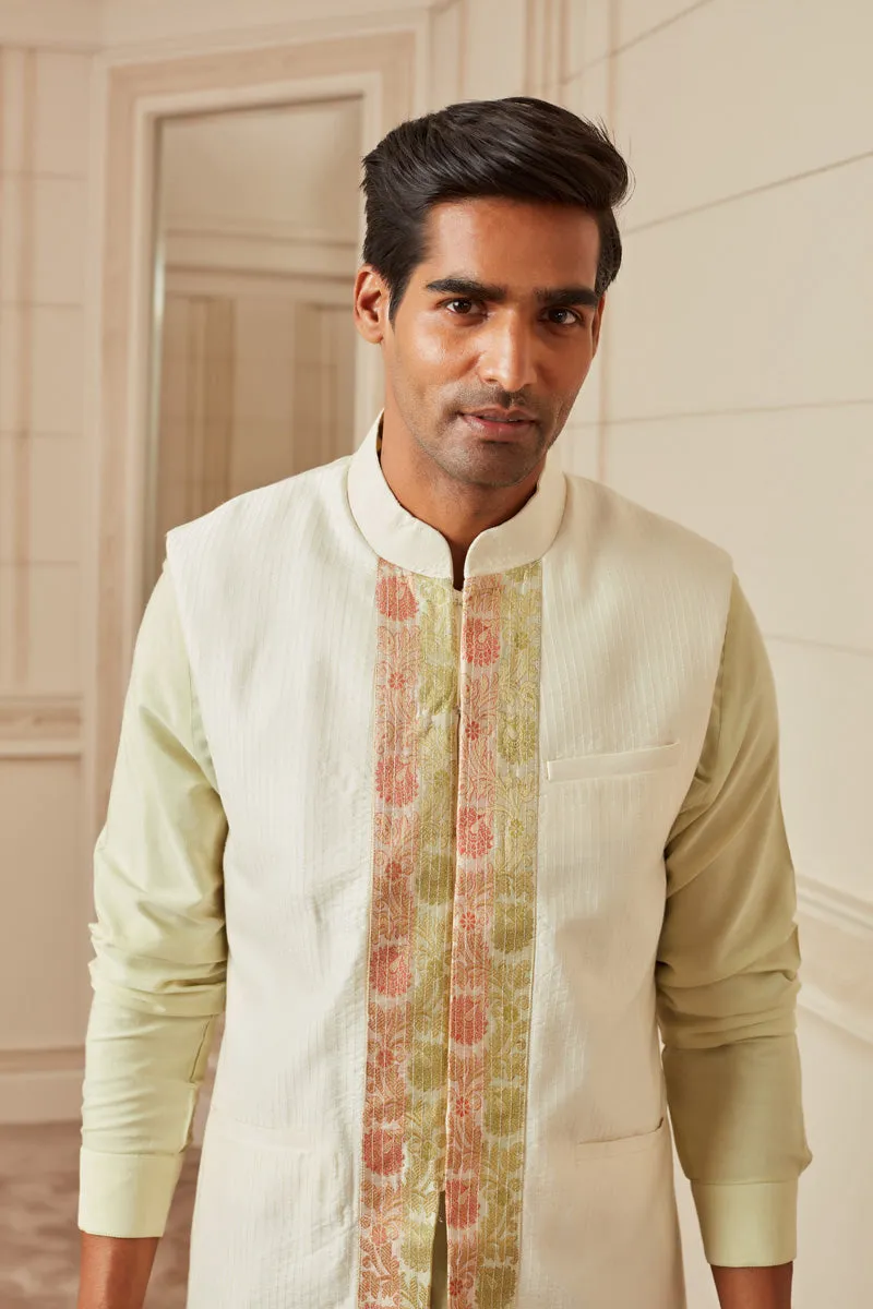 Contrast Kurta Bundi Set