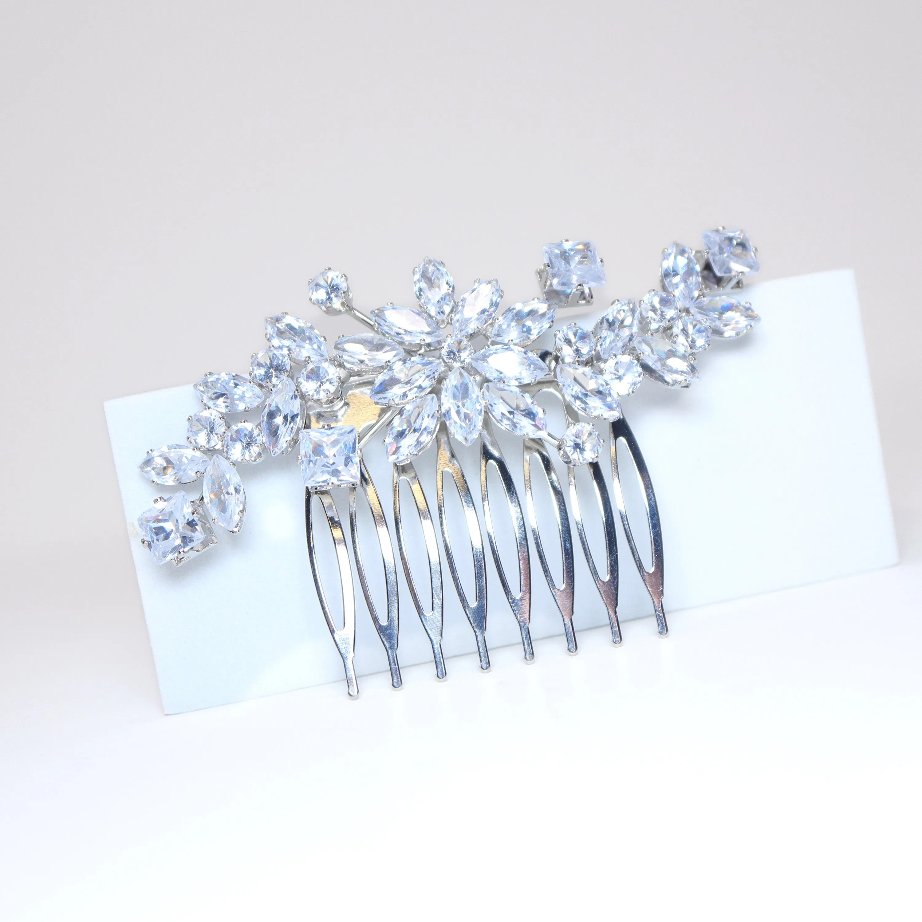 Cubic Zirconia, Majestic Floral Leaves Bridal Hair Comb, Bridal Hair Accessories, Wedding Hair Accessory, Bridal Hair Comb.