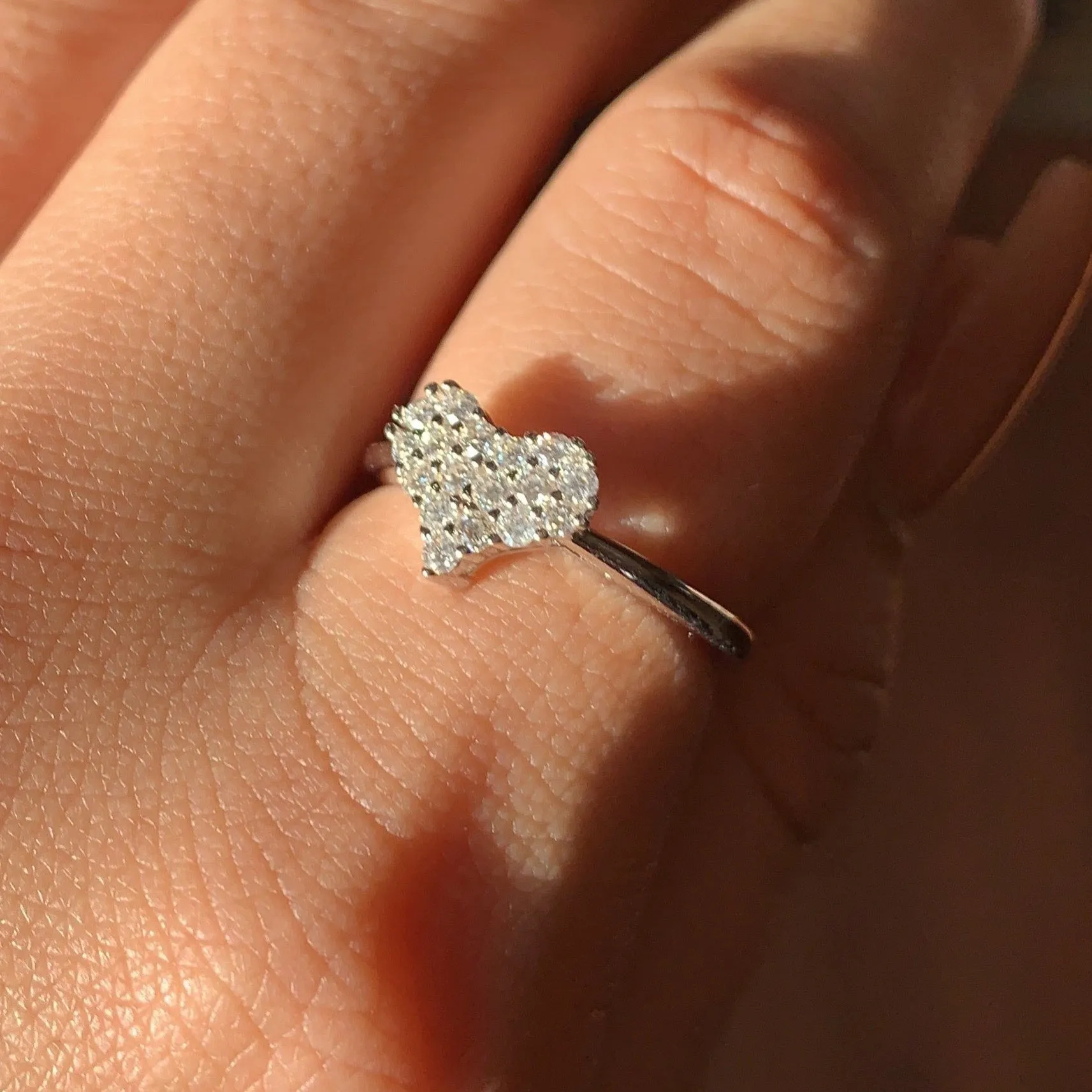 DONNA MOISSANITE RING