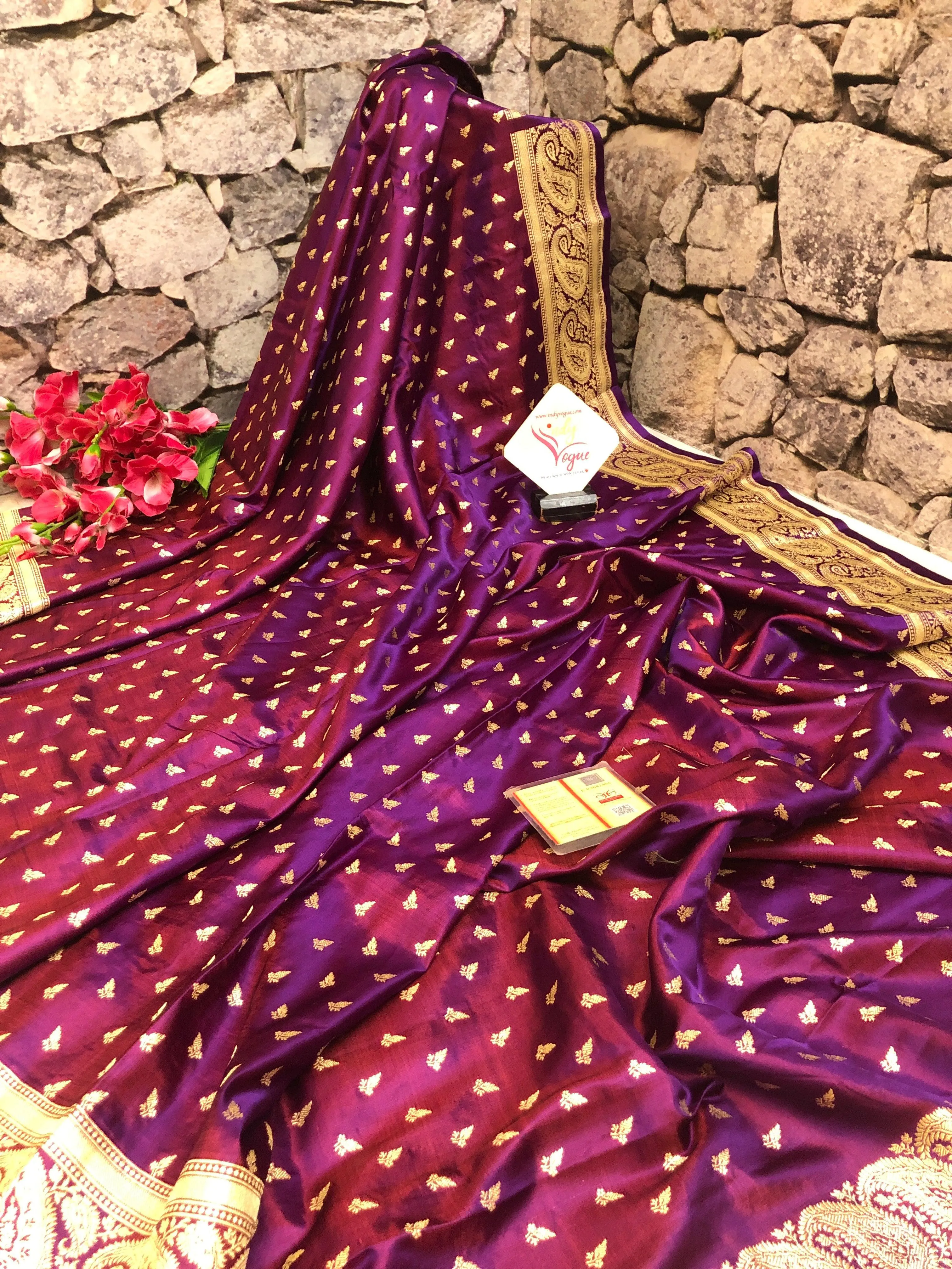 Dual Tone Purple and Magenta Color Handloom Mashru Banarasi Silk Saree