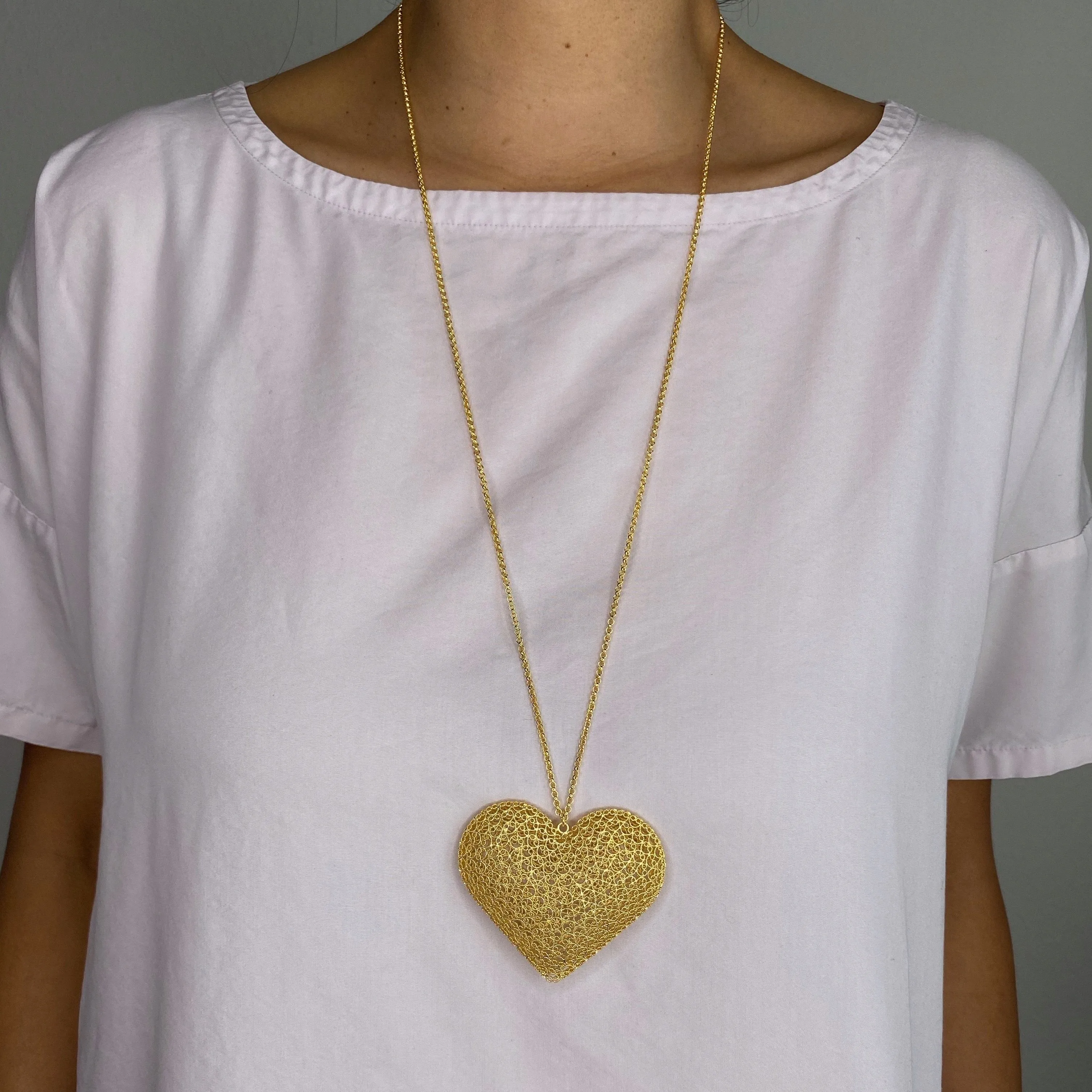 KATE GOLD LONG NECKLACE HEART FILIGREE