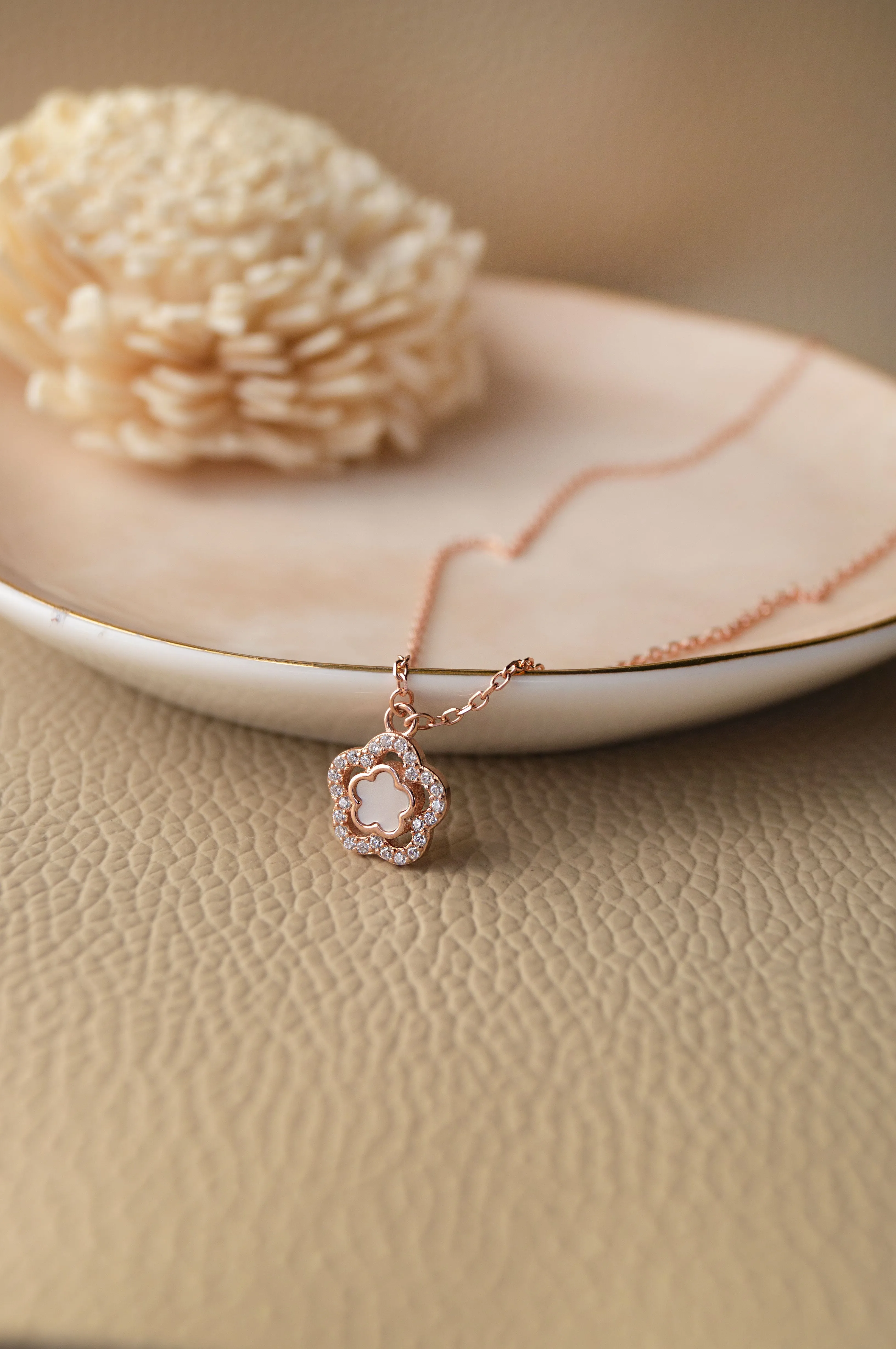 Mother Of Pearl Flower Rose Gold Plated Sterling Silver Pendant Set