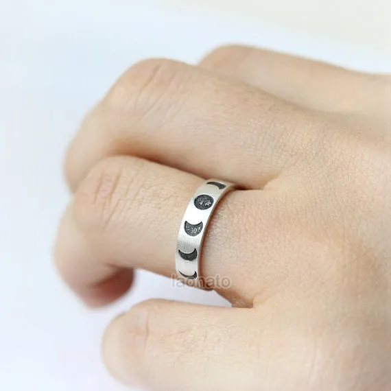 Personalized Moon Phases Ring in sterling silver / initials, date, words