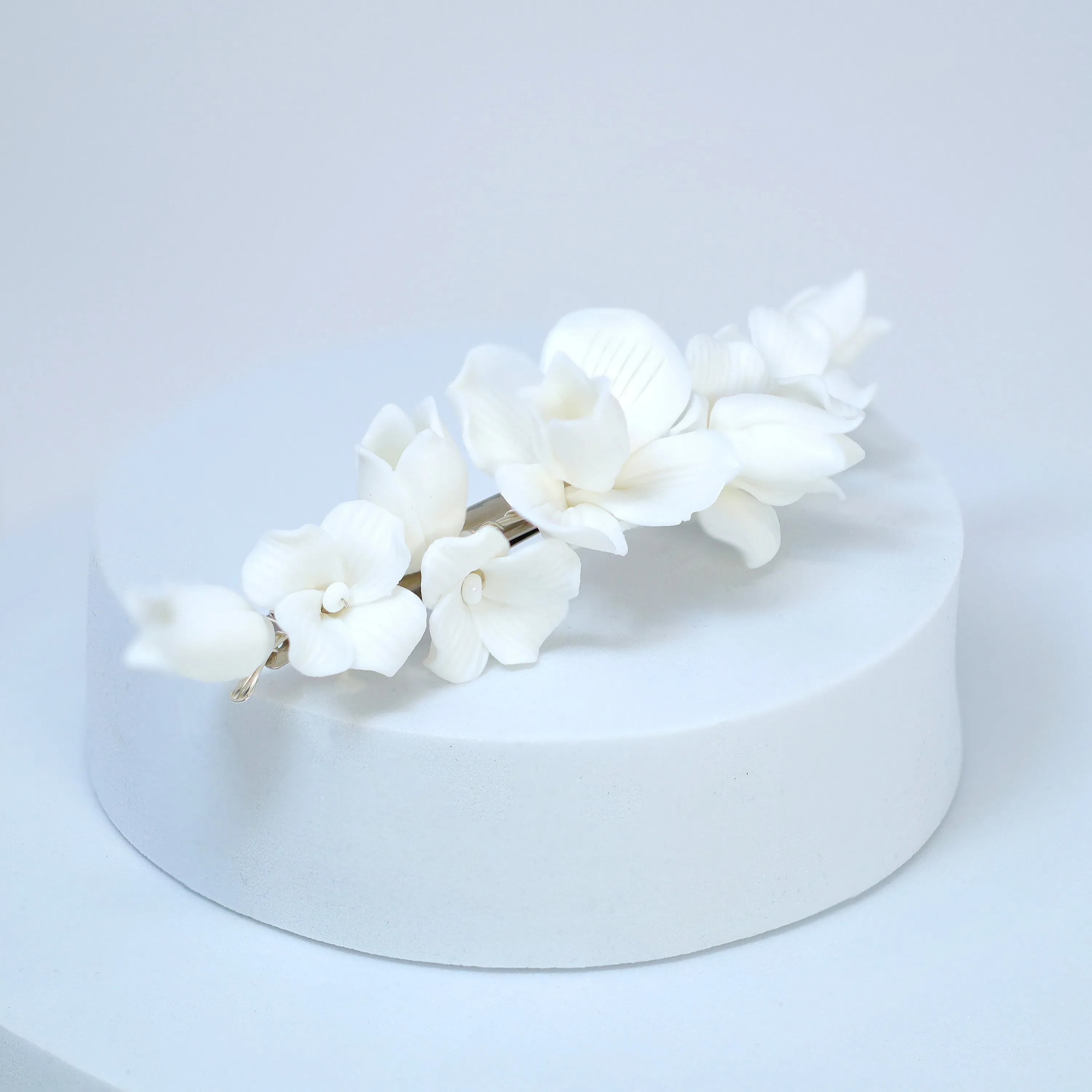 Porcelain White Flower Blossom Bridal Hair Clip, Bridal Hair Accessories, Bridesmaid Gift, Wedding Hair Accessory, Bridal Large Hair Clip