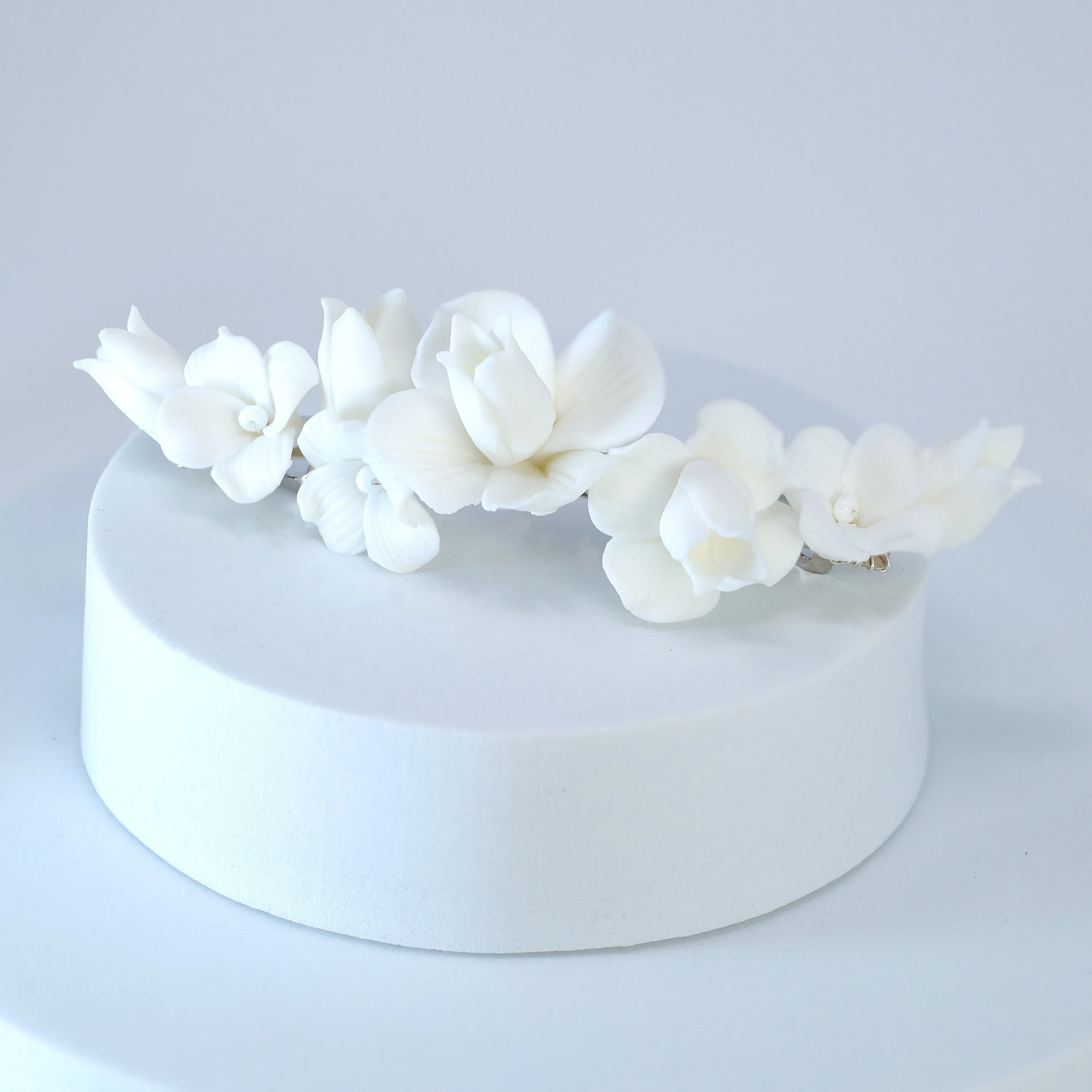 Porcelain White Flower Blossom Bridal Hair Clip, Bridal Hair Accessories, Bridesmaid Gift, Wedding Hair Accessory, Bridal Large Hair Clip