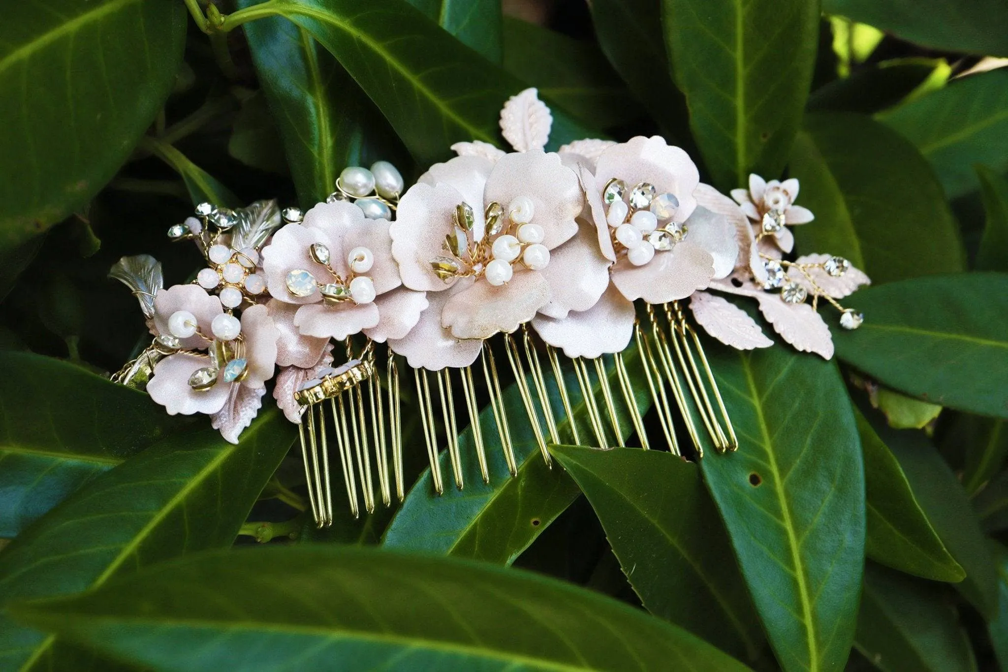 Swarovski Freshwater Pearls Large Baroque Pink Flower Bridal Hair Comb, Wedding Hair Accessories, Bridal Hair piece, Wedding Hair Accessory.