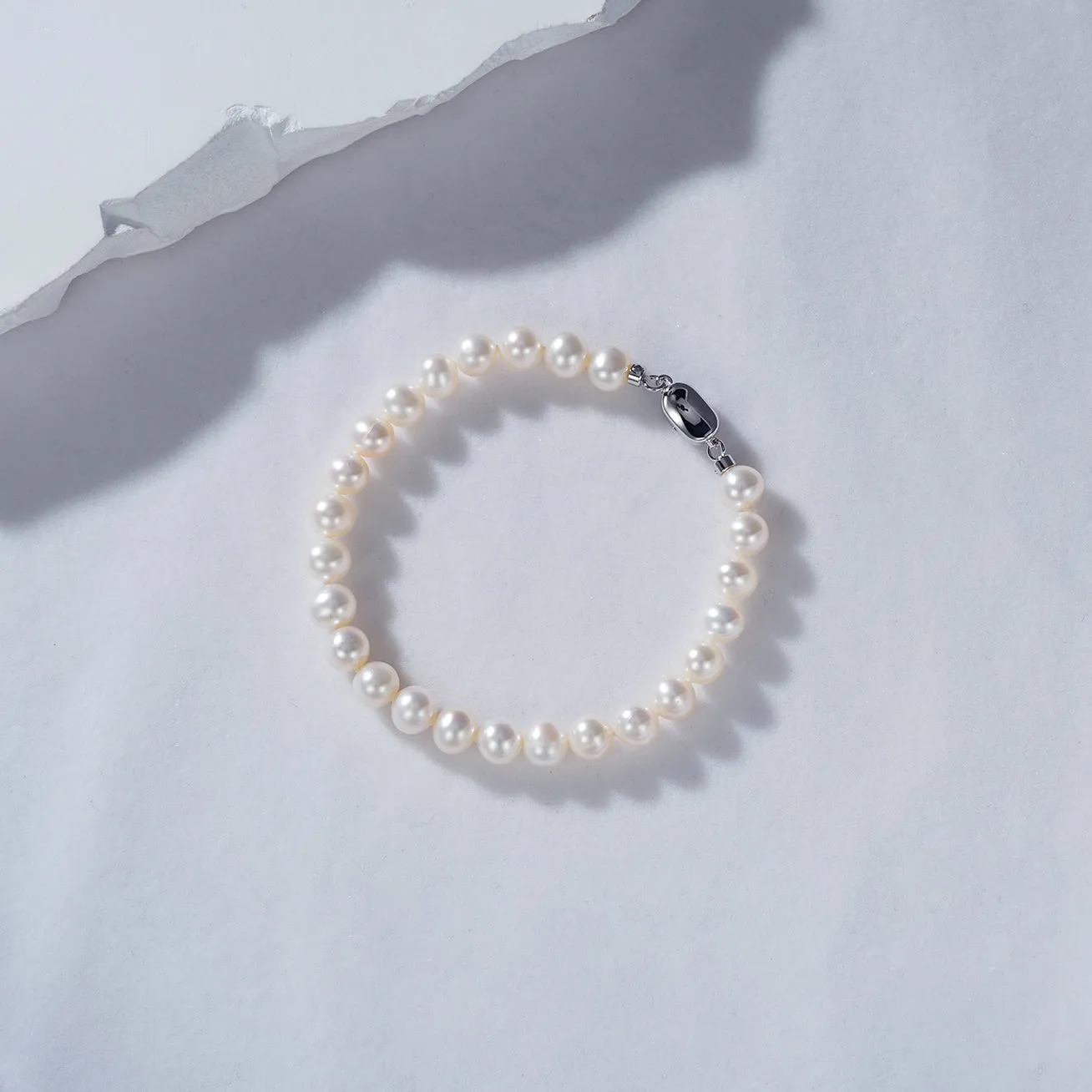 Top Grade White Freshwater Pearl Bracelet WB00240