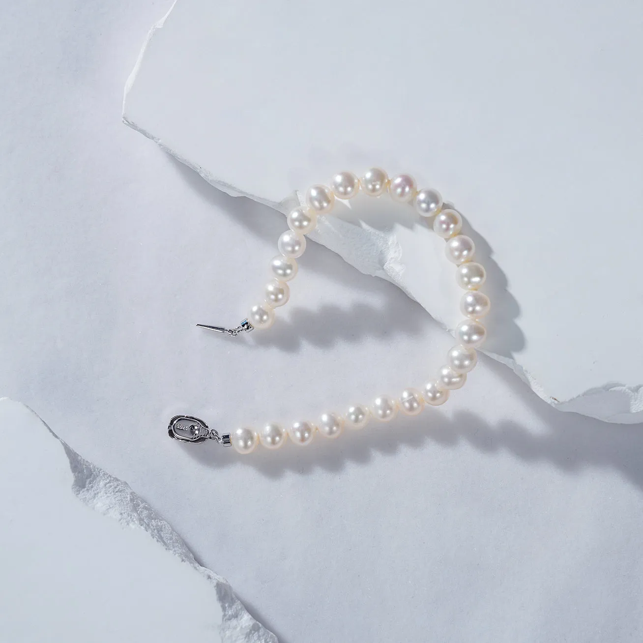 Top Grade White Freshwater Pearl Bracelet WB00240