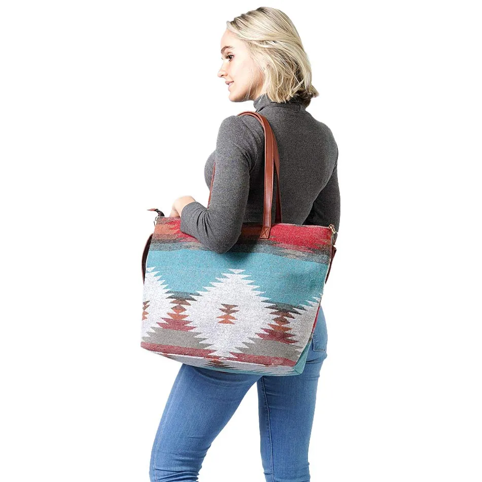 Western Weekend Tote Bag With Pouch